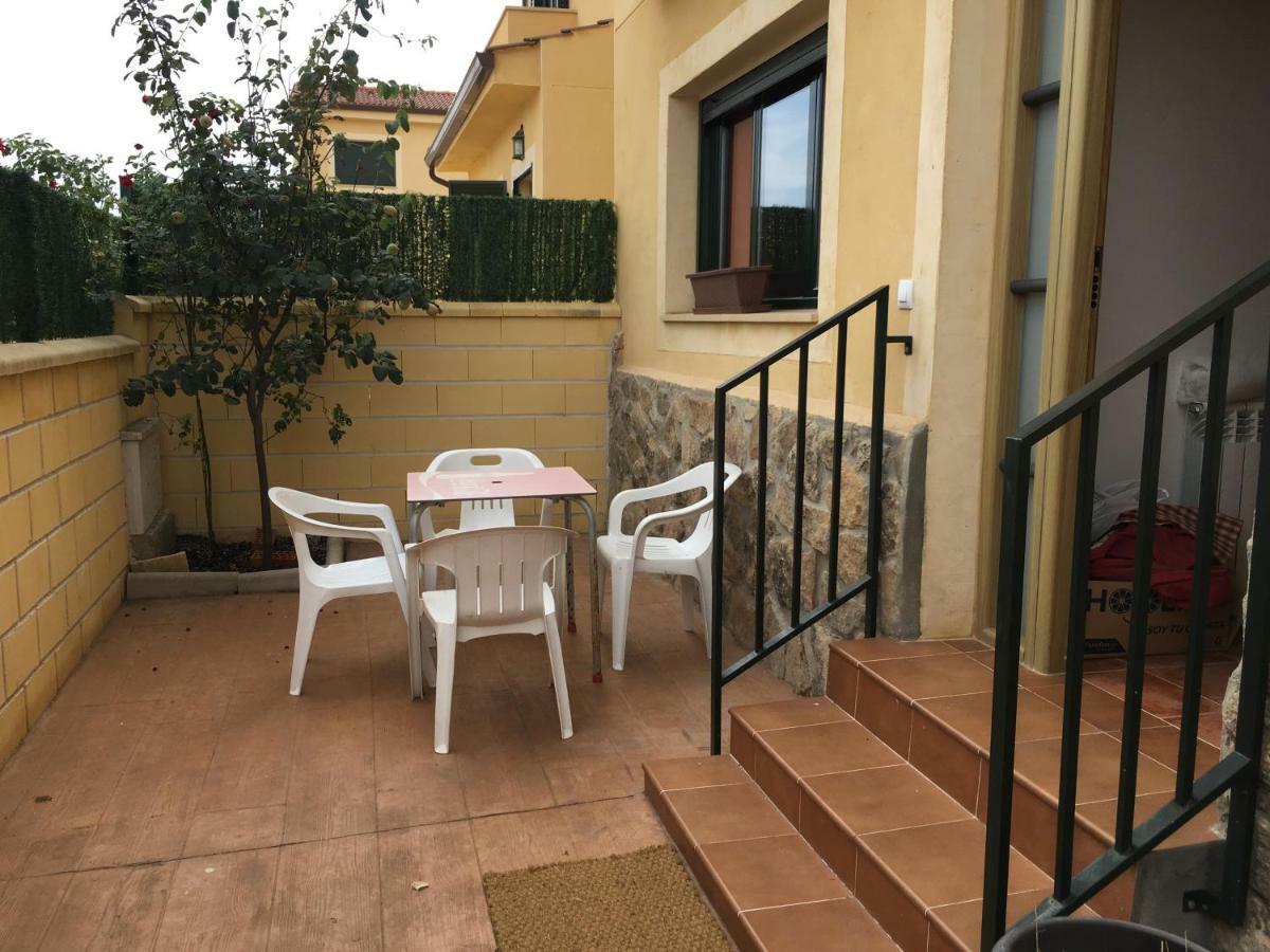 Chalet Pradonavas Navas de San Antonio Exterior photo